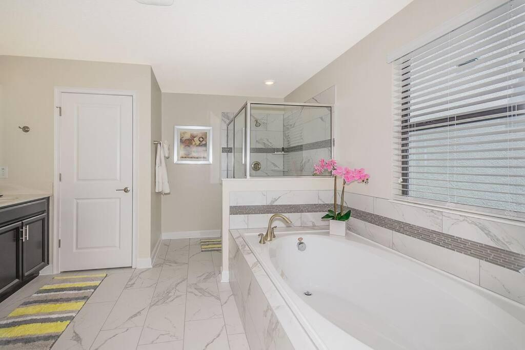 Luxury Villa Inside Storey Lake, Kissimmee - No Extra Fees Luaran gambar